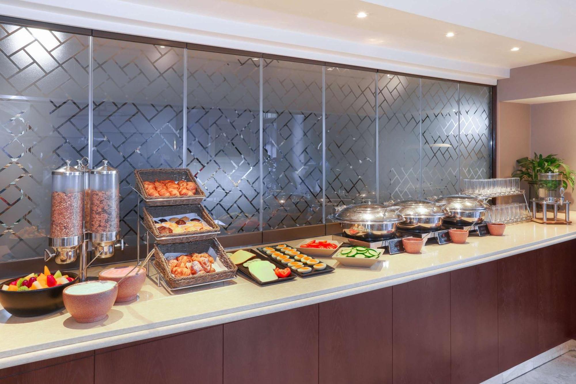 Stayeasy Century City Cape Town Bagian luar foto