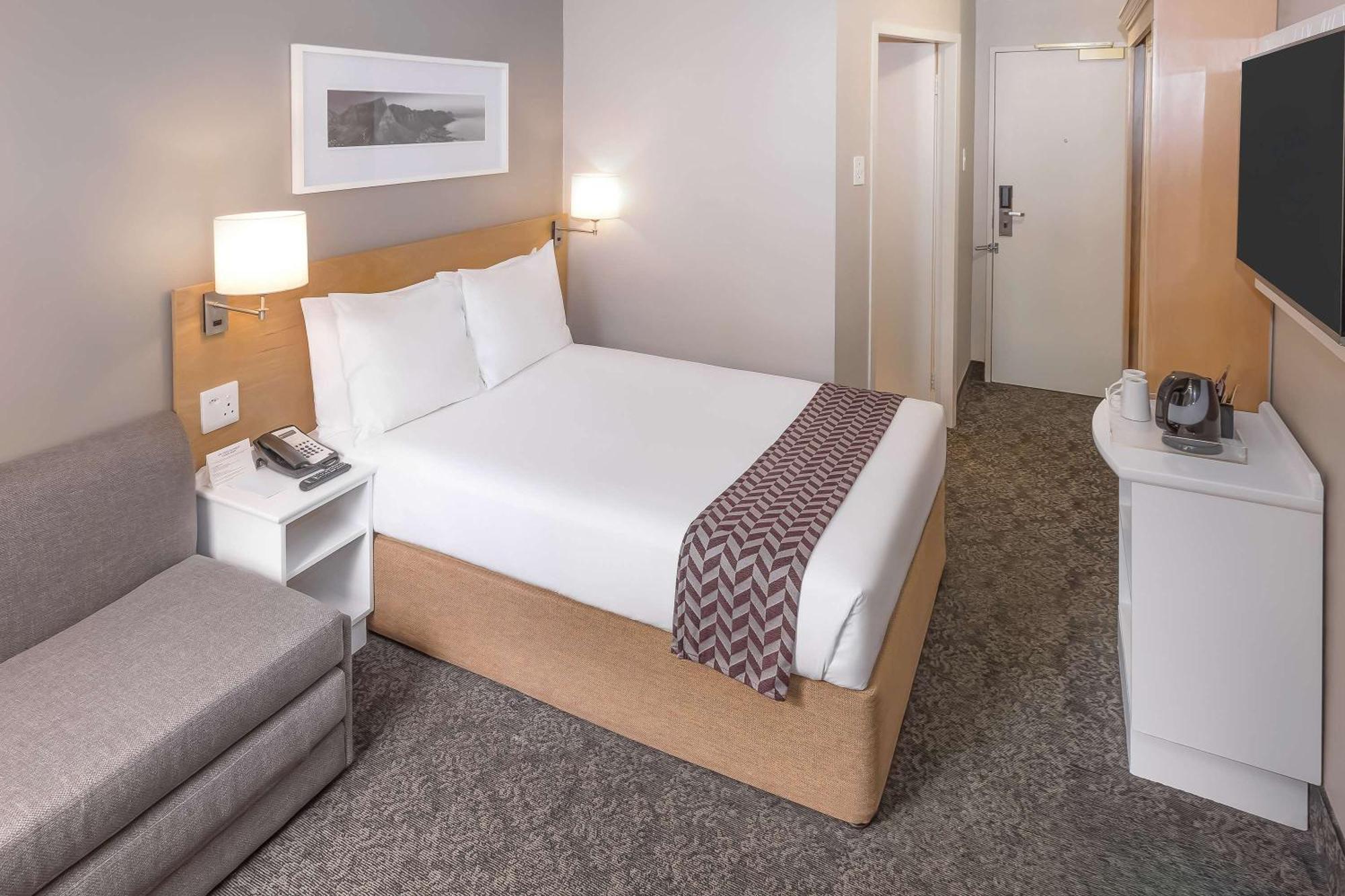 Stayeasy Century City Cape Town Bagian luar foto