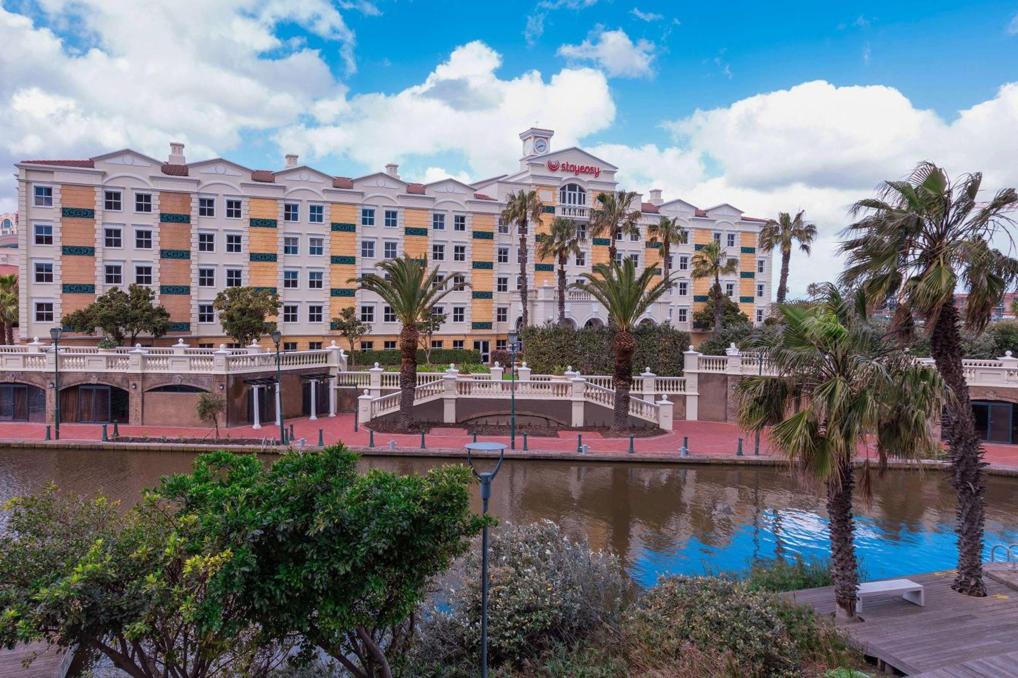 Stayeasy Century City Cape Town Bagian luar foto