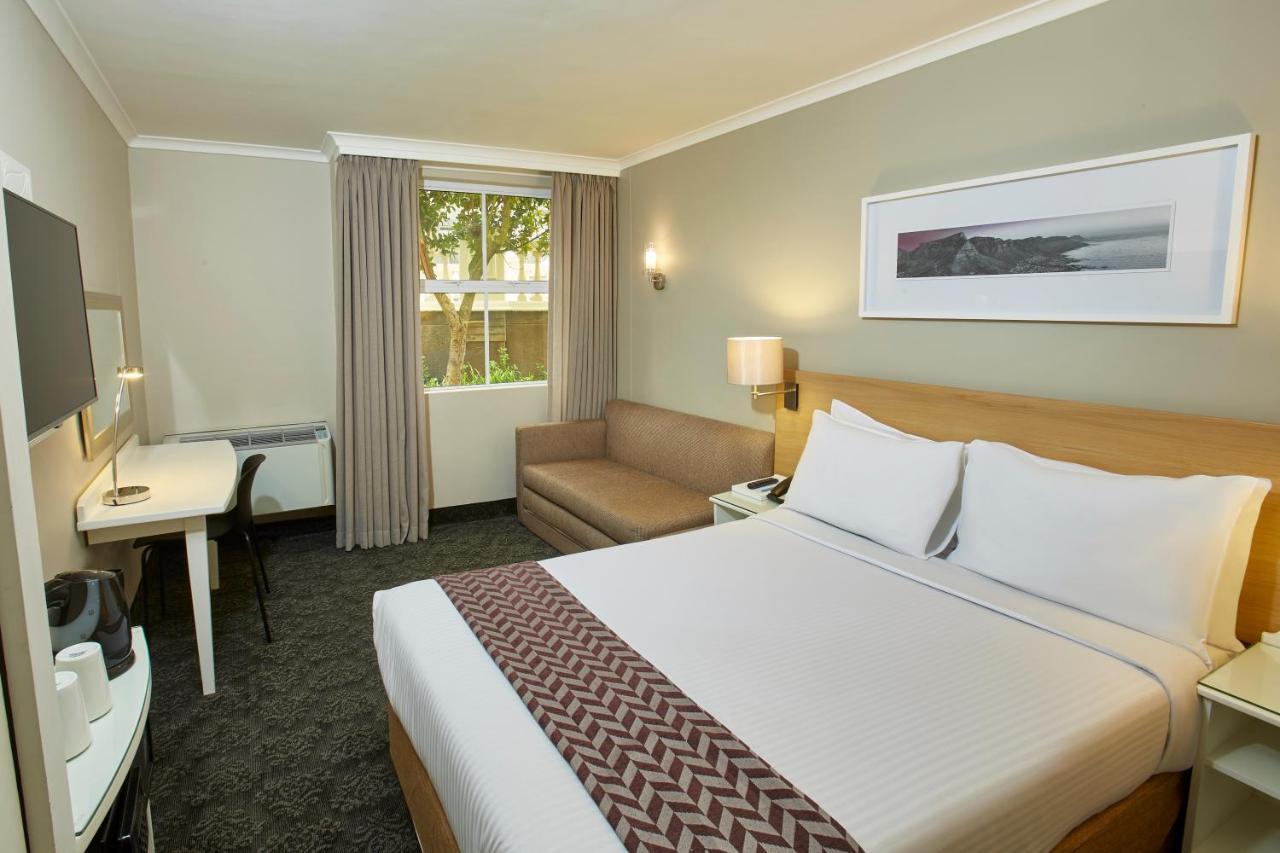 Stayeasy Century City Cape Town Bagian luar foto